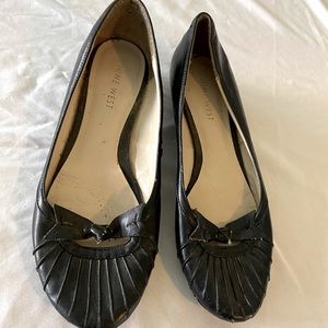 Vintage leather flats with mini heel